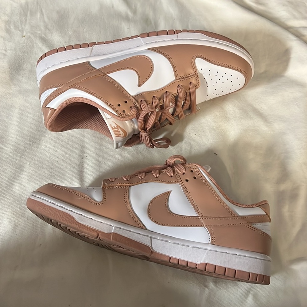 Nike Dunks - Picture 2 of 5